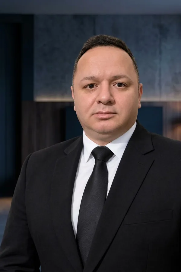 Ciprian, Proline Taxi driver and fleet manager